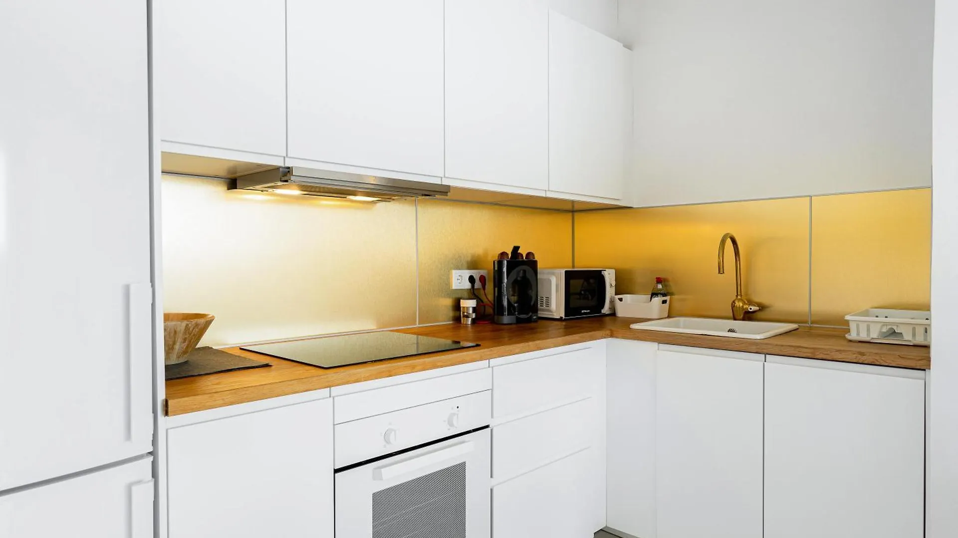 Apartamento Frente Al Canal Con Terraza Empuriabrava 0*,  Spagna