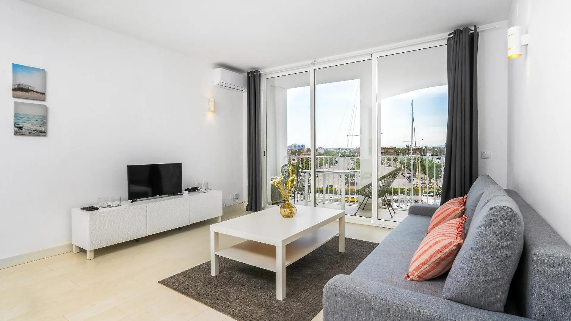 Apartamento Frente Al Canal Con Terraza Empuriabrava Spagna