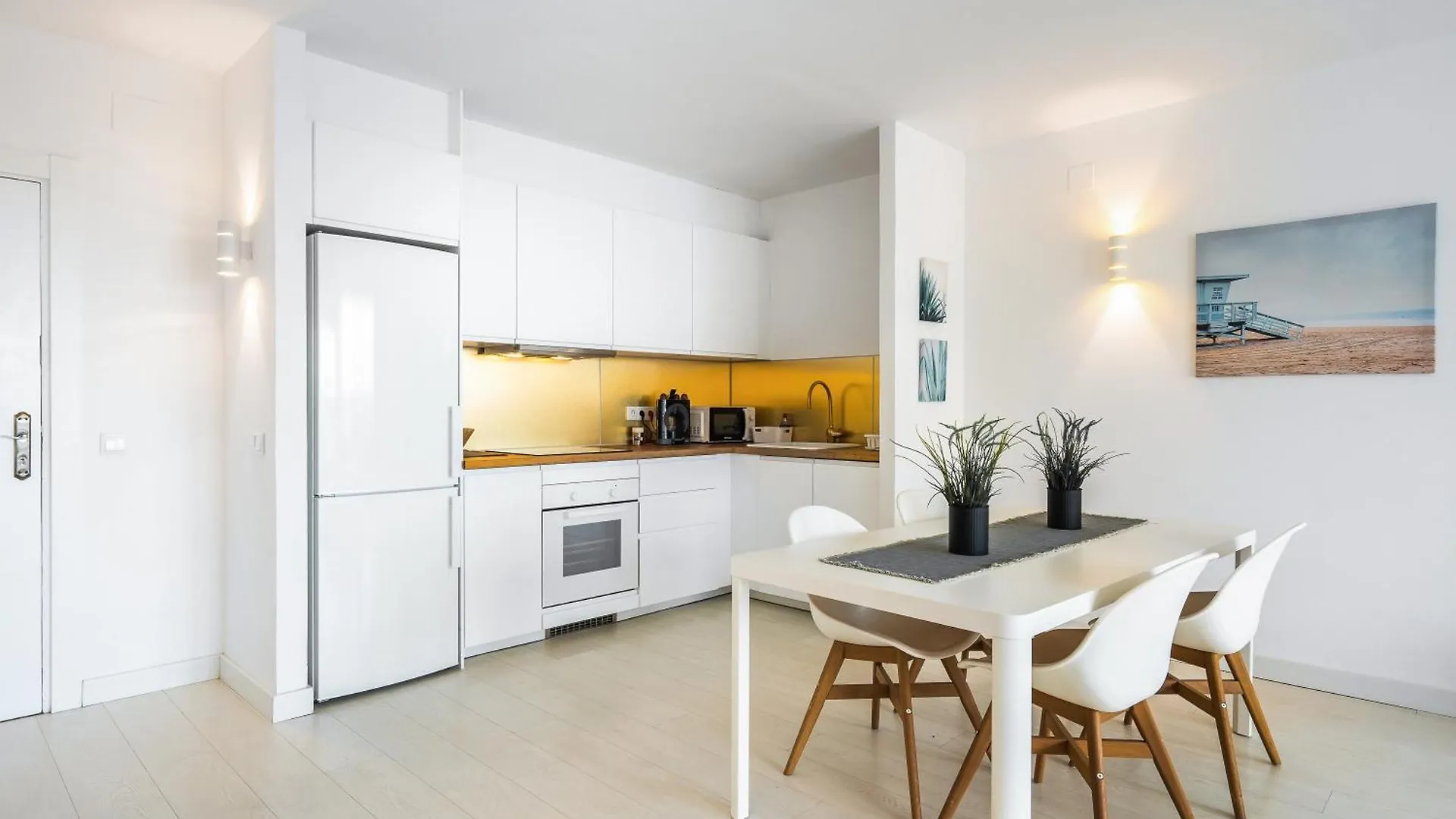 Apartamento Frente Al Canal Con Terraza Empuriabrava